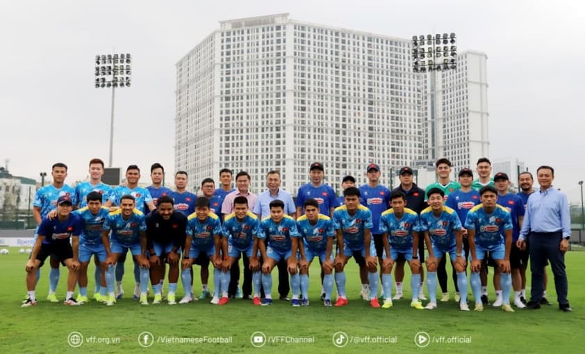 Hồ Sơ YIN-0A72Z7O: Chờ Nguồn Đối Chiếu